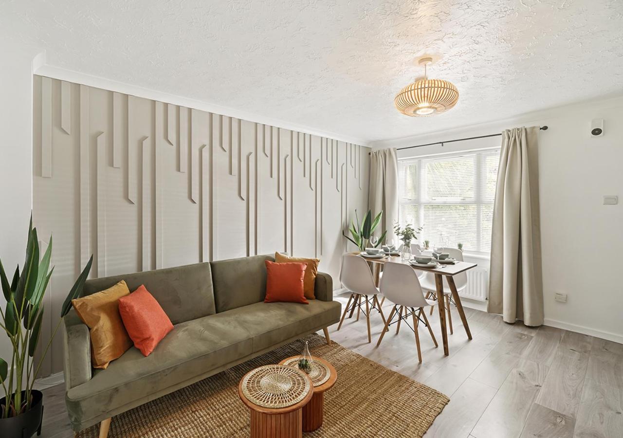 East London House Near Tube With Parking Villa Luaran gambar